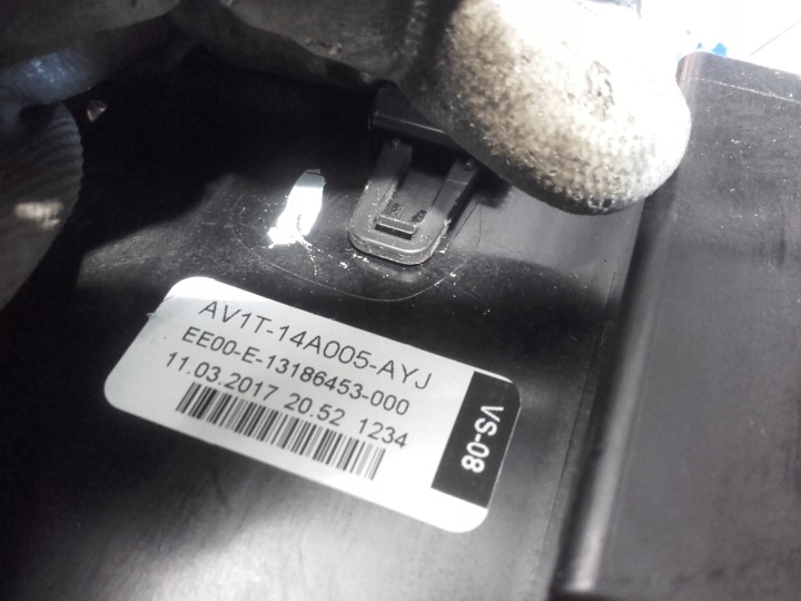 фото №8, Ford b-max установка жгут интерьера