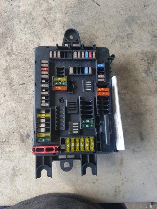 фото №1, Коробка запобіжників bmw f30 926111102