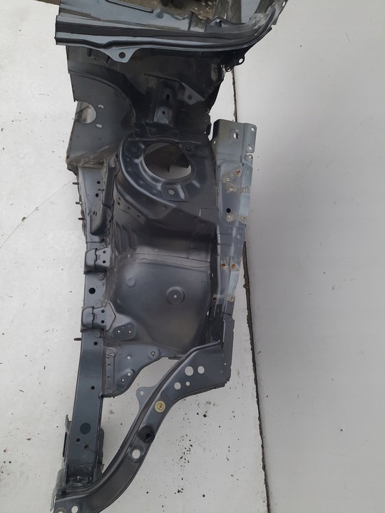 фото №8, Toyota verso 09- ліва чверть фартух лонжерон