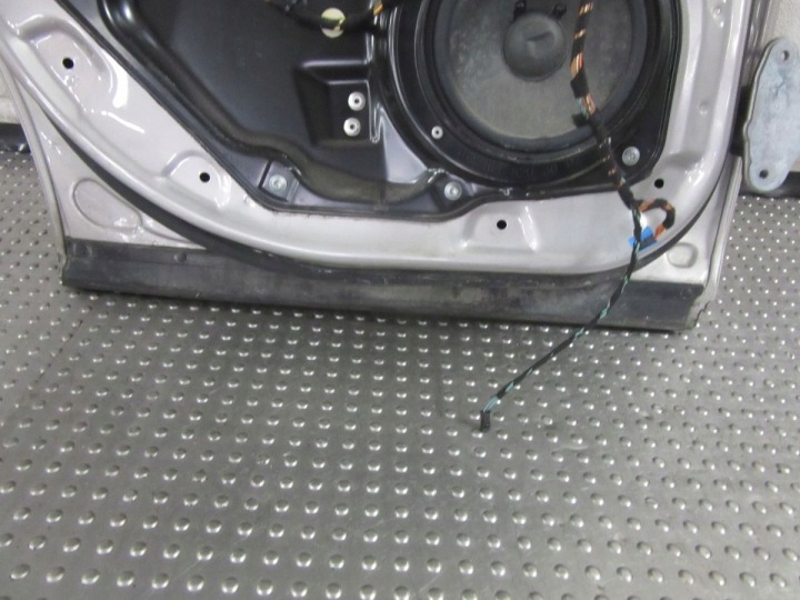 фото №8, Mercedes ml w164 2006 дверь зад
