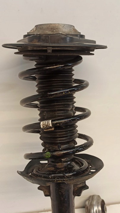 фото №6, Mercedes w212 поворотный кулак левый перед 2.2cdi