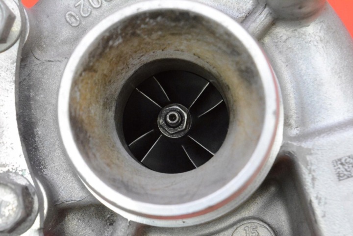 фото №9, Турбокомпрессор / турбина 9673283680 peugeot 208 1 i 1.6 e-hdi 92 km 12-16