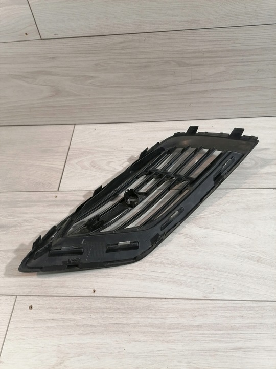 фото №7, Volvo оригінальний номер 31688827 решітка