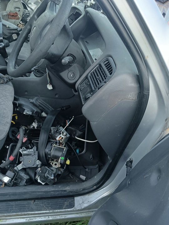 фото №15, Toyota avensis t22 прокладка двері кузовна ліва права перед зад 4d 5d