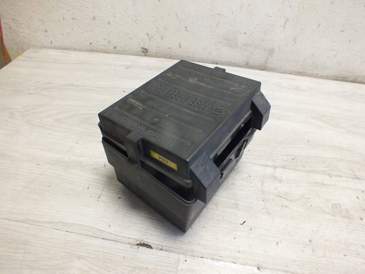 фото №1, Ssangyong rexton корпус коробка предохранителей