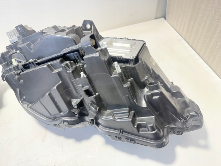 фото №9, Volvo s90 v90 v90cc фара лампы передние полный led 31655728 31655729