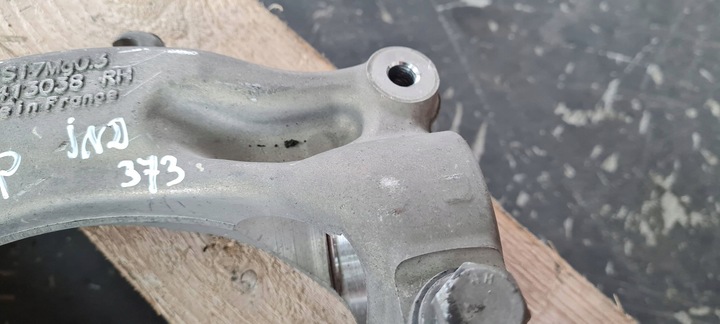 фото №6, Sq8 4m rsq8 q8 кріплення тримач widelec амортизатора праві 4m0413038h sq7