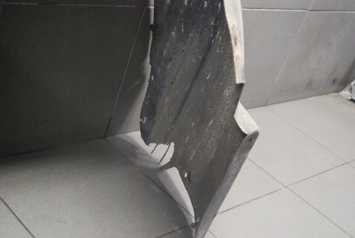 фото №5, Подкрылок левый перед audi a6 c5 2.4 4b0821171b