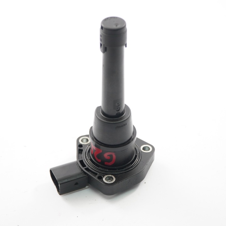 фото №9, Bmw g20 g30 520d b47d20b. датчик уровня масла 8638758