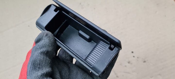 фото №7, S7 4g a7 попільничка ліва задня w двері чорна 4g8857405a