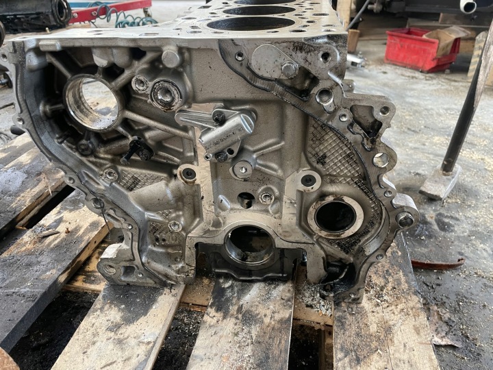 фото №9, Блок двигателя bmw f48 f20 f21 1.5d b37c15a