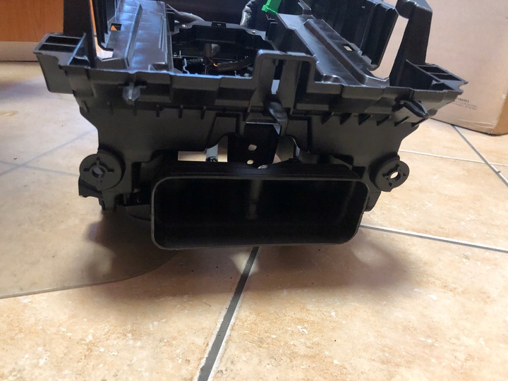 фото №11, Jaguar f-pace туннель средний hk83-045j40-a