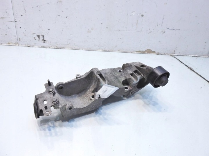 фото №6, Кронштейн основание генератора renault laguna iii 2.0 dci 8200527320