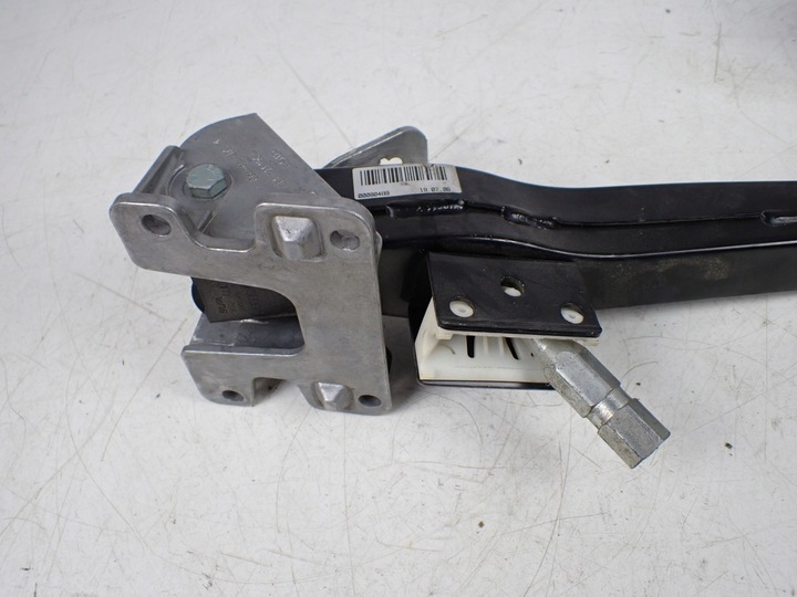 фото №4, Кронштейн педаль тормоза audi a8 s8 d3 4e1723140a 4e1721196a