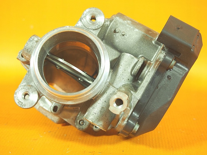 фото №8, Audi a5 8t пробег 12km дроссельная заслонка коллектора впускного 04l128059t