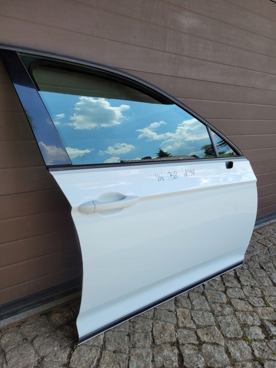 фото №10, Двері праві перед передні vw passat b8 lc9a 3g0