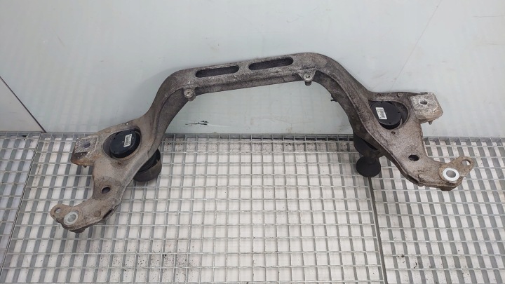 фото №5, Vw touareg i 7l кронштейн балка двигателя кронштейн 7l6199207