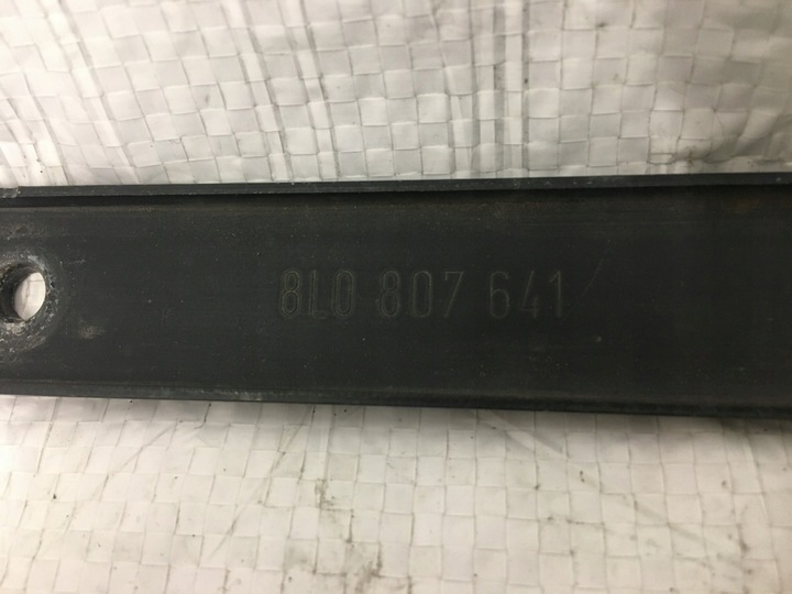 фото №16, Audi a3 8l ползун крепление бампера 8l0807641