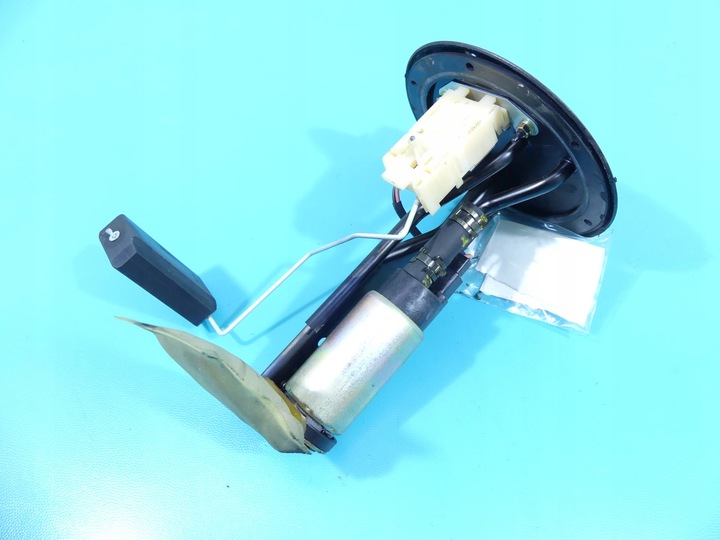 фото №1, Помпа насос топлива mazda demio 99-02 1.5b 16v