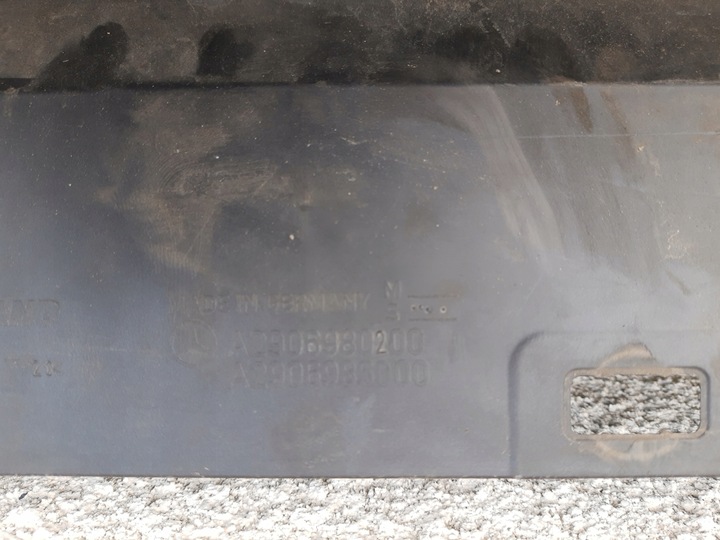 фото №11, Mercedes gt x290 amg права планка порогова накладка