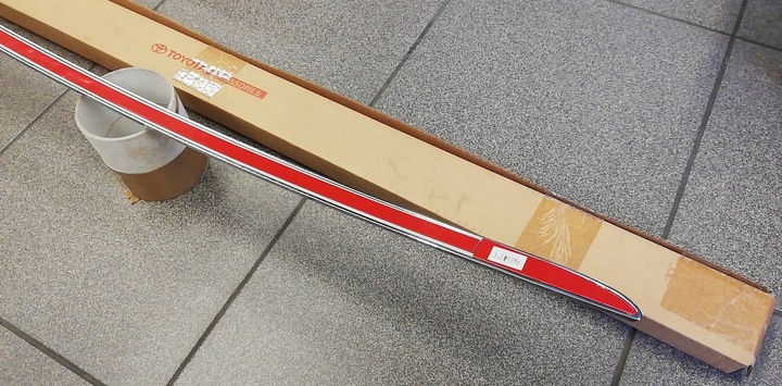 фото №7, Toyota avensis yaris ii 03-11 планка хром кришки