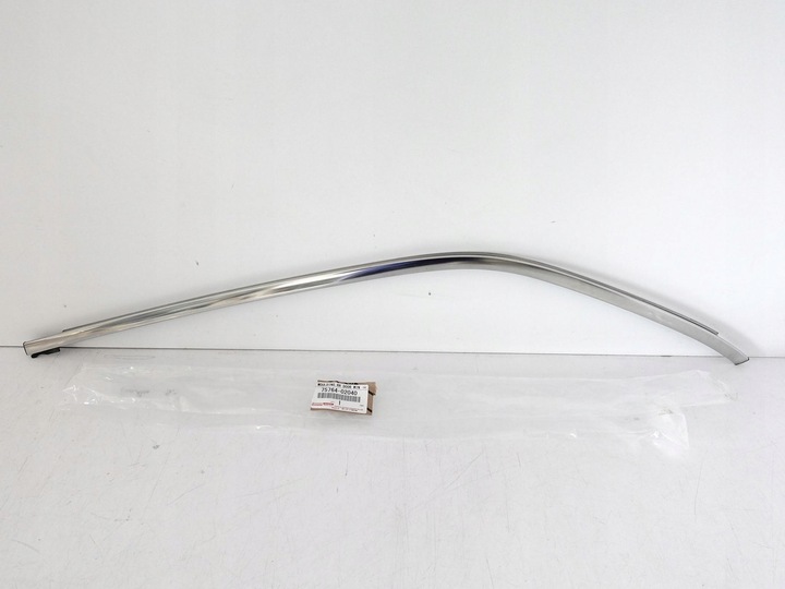 фото №1, Toyota corolla e21 xii рестайлинг 22- планка отделочная дверь левая зад хром