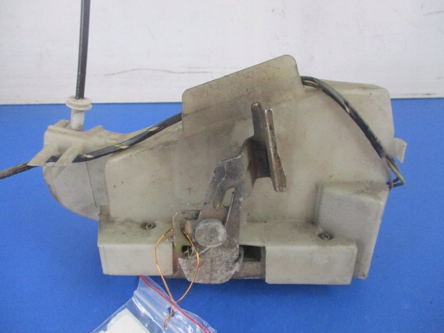 фото №5, Fiesta mk4 замок двері зад лівий 4pin+linka+ ручка
