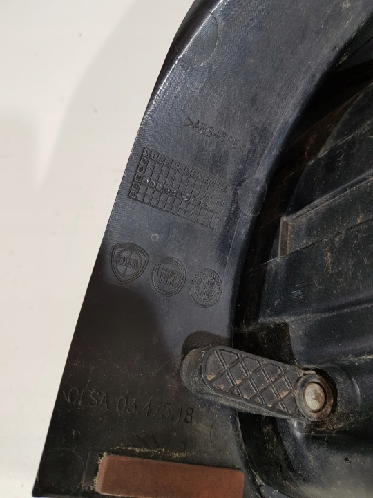 фото №14, Фара левая левое зад 51883572 fiat 500l eu