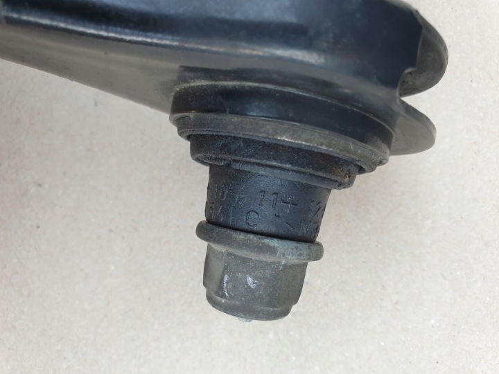 фото №11, Ричаг  заднє vw golf v 1k oem номер 1k0501529h 1k0501541c