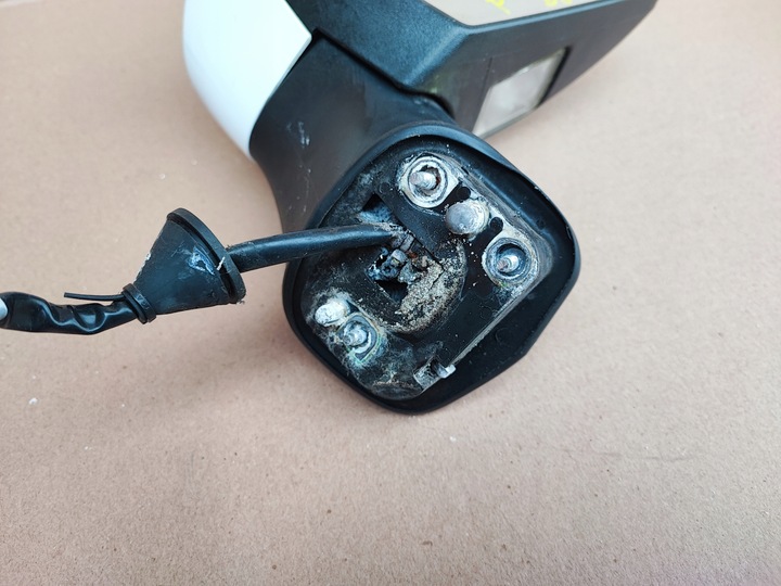 фото №10, Ford kuga mk1 2.0 tdci дзеркало праві 58 пошкоджені 9 контактів електричні