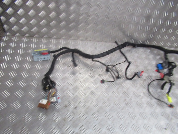 фото №6, Maserati levante установка жгут панели консоли 3.0 d