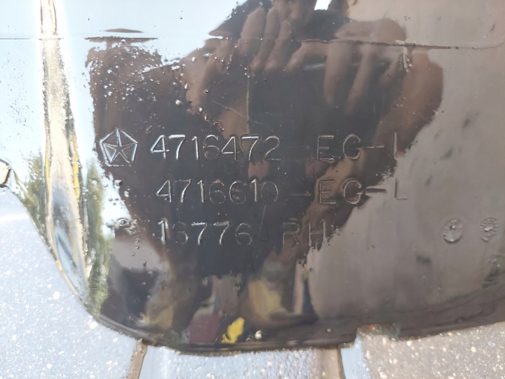 фото №9, Подкрылок правое перед передние chrysler voyager ii 1995-2001
