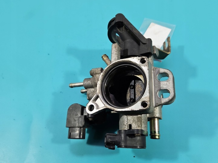 фото №7, Дроссельная заслонка toyota yaris i 22210-03010 136800-1700 89452-0d010 1.3 vvti