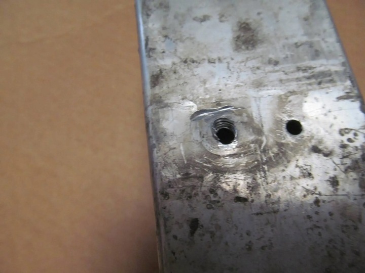 фото №13, Mercedes gla w156 x156 13-17 absosrber зона смятия левый перед левая c402