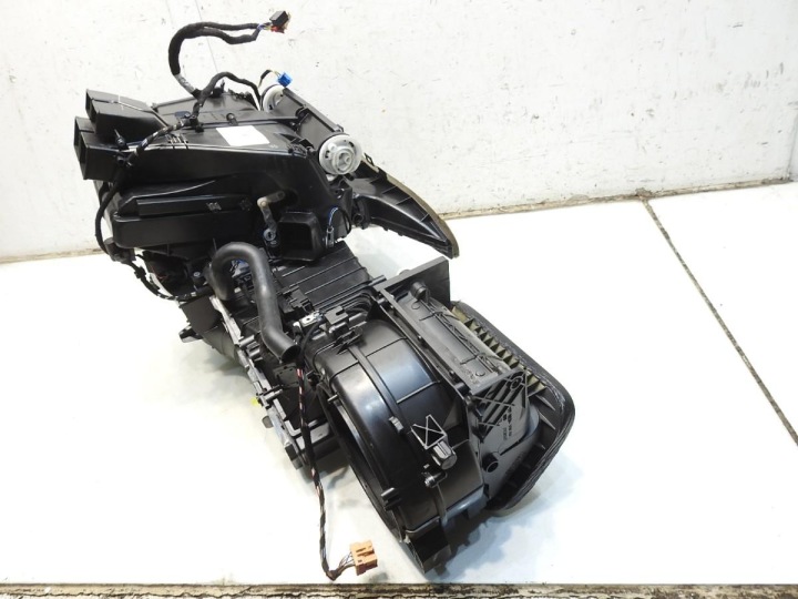 фото №8, Обігрівач vw passat b7 2.0 tdi 3c1820003fs cz443160-7273