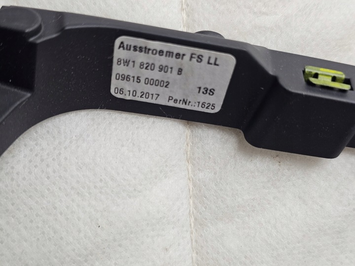 фото №9, Планка кріплення dekoru захист консолі панелі решітка повітропровід audi a4 b9 a5