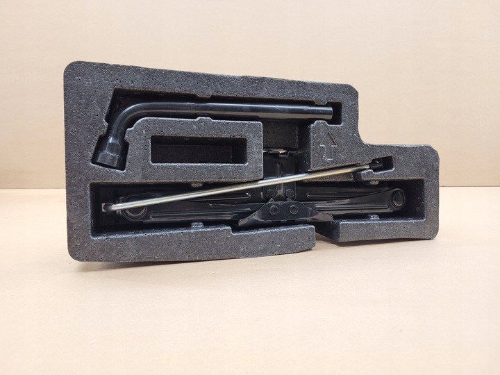 фото №1, Набір ремонтний пінополістирол вушко домкрат volvo xc40