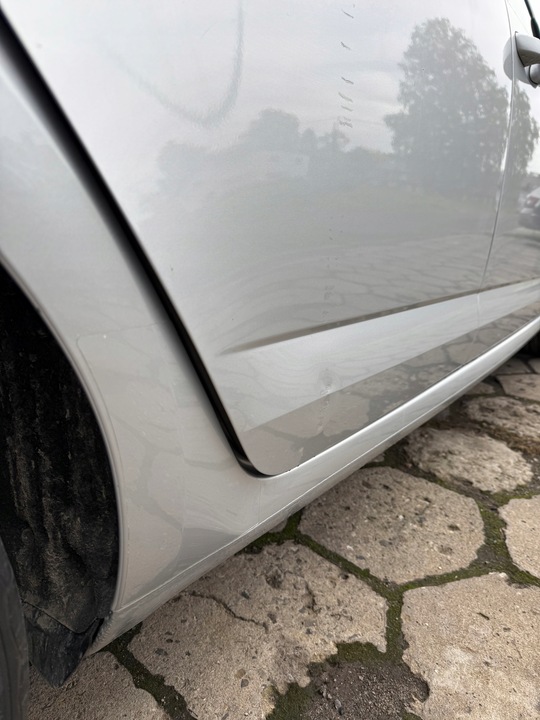 фото №7, Дверь правый зад skoda oktavia iii 5e la7w sedan комплектные śląsk