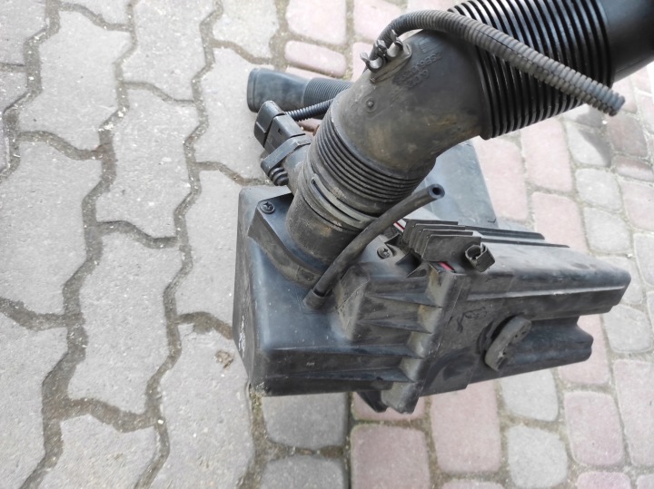 фото №6, Volkswagen oem номер 6q0129601ar корпус фильтра воздуха