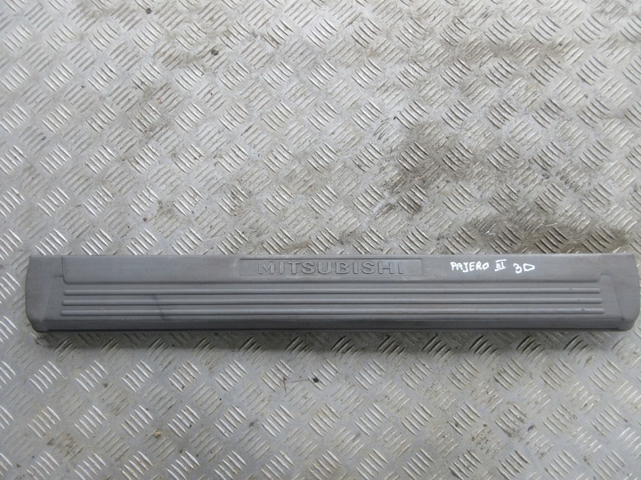 фото №1, Планка накладка порогова права ліва pajero iii