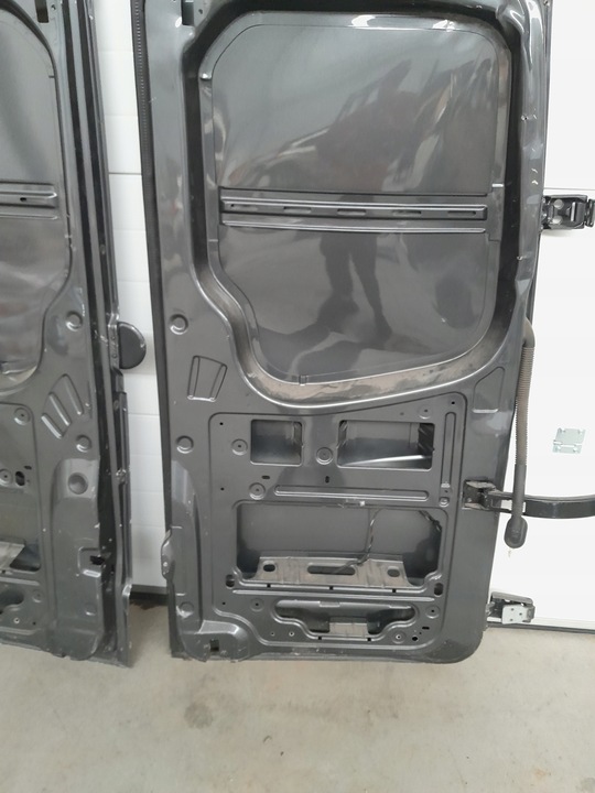 фото №8, Двері комплектні зад ліві петля sprinter 906