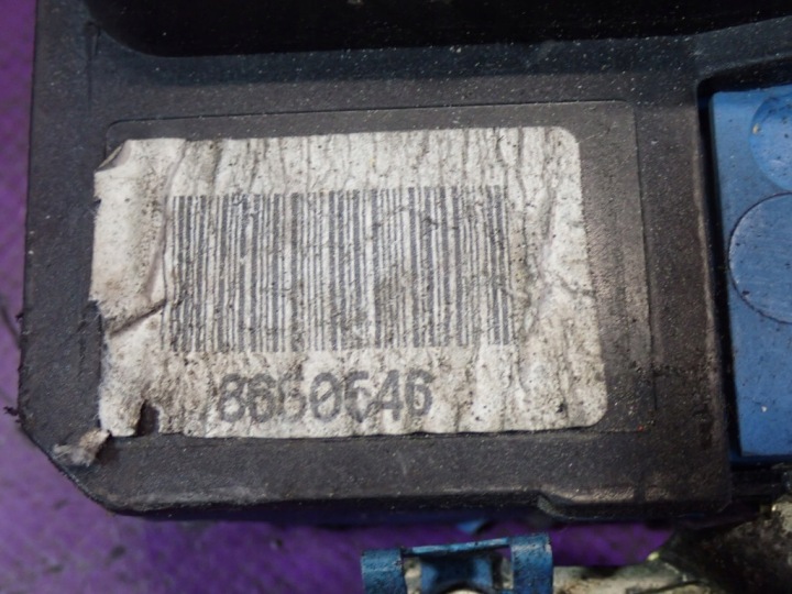 фото №8, Volvo s80 i 98-06 замок перед правое 8 pin 8650545