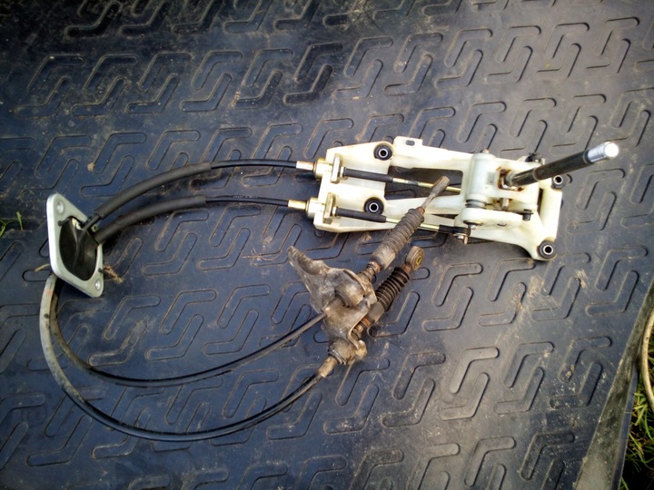 фото №1, Rav4 ii 00-05 1,8 vvti тросы коробки передач выборщик