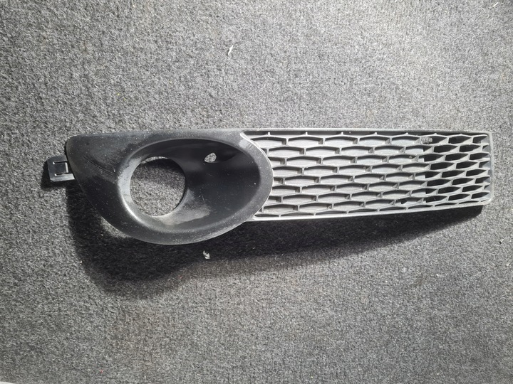 фото №1, Права решітка захист заглушка галоген saab 95 рестайлінг