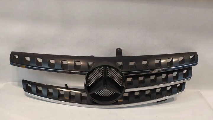 фото №1, Решётка радиатора mercedes ml w164