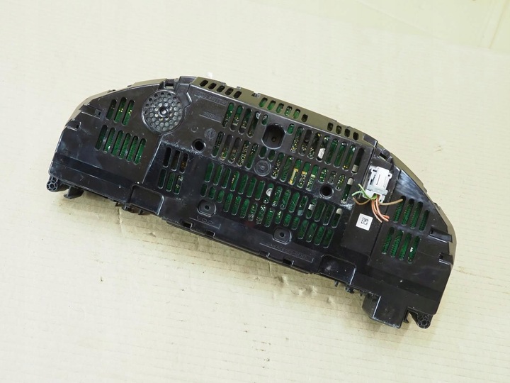 фото №9, Mercedes cls w204 спідометр  прилади 2049002010 англієць