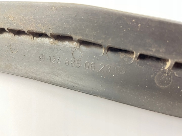 фото №11, Защита прокладка правая бампера заднего зад mercedes w124 1248850623