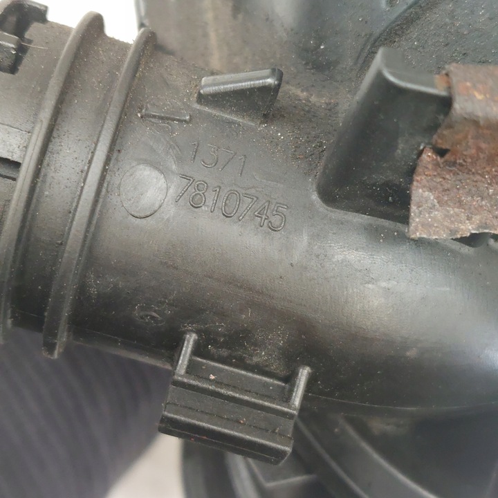 фото №14, Bmw f30 2,0d труба повітря повітропровід повітря 586509 7810745