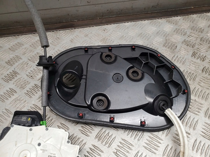 фото №7, Audi q8 2021 перед сторона правая замок дверь передних