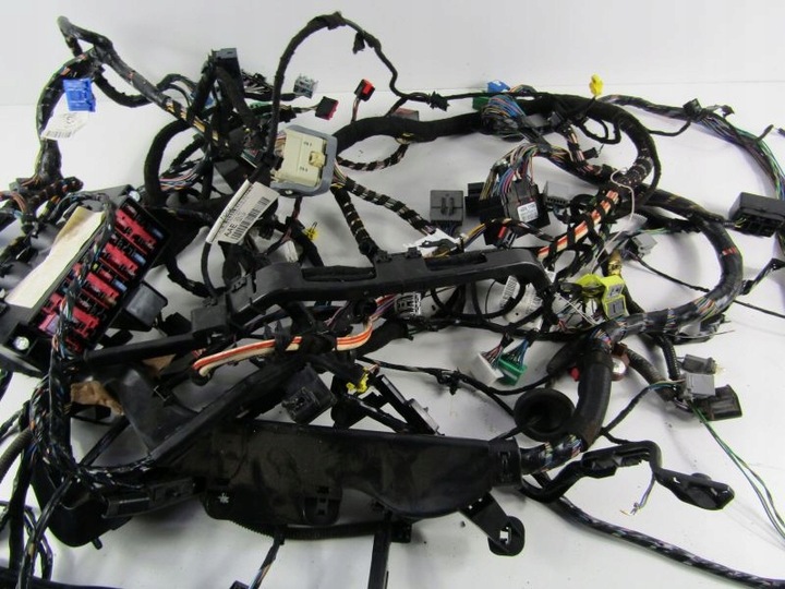 фото №2, Fiesta mk7 жгут установка интерьера панели 1.6tdc